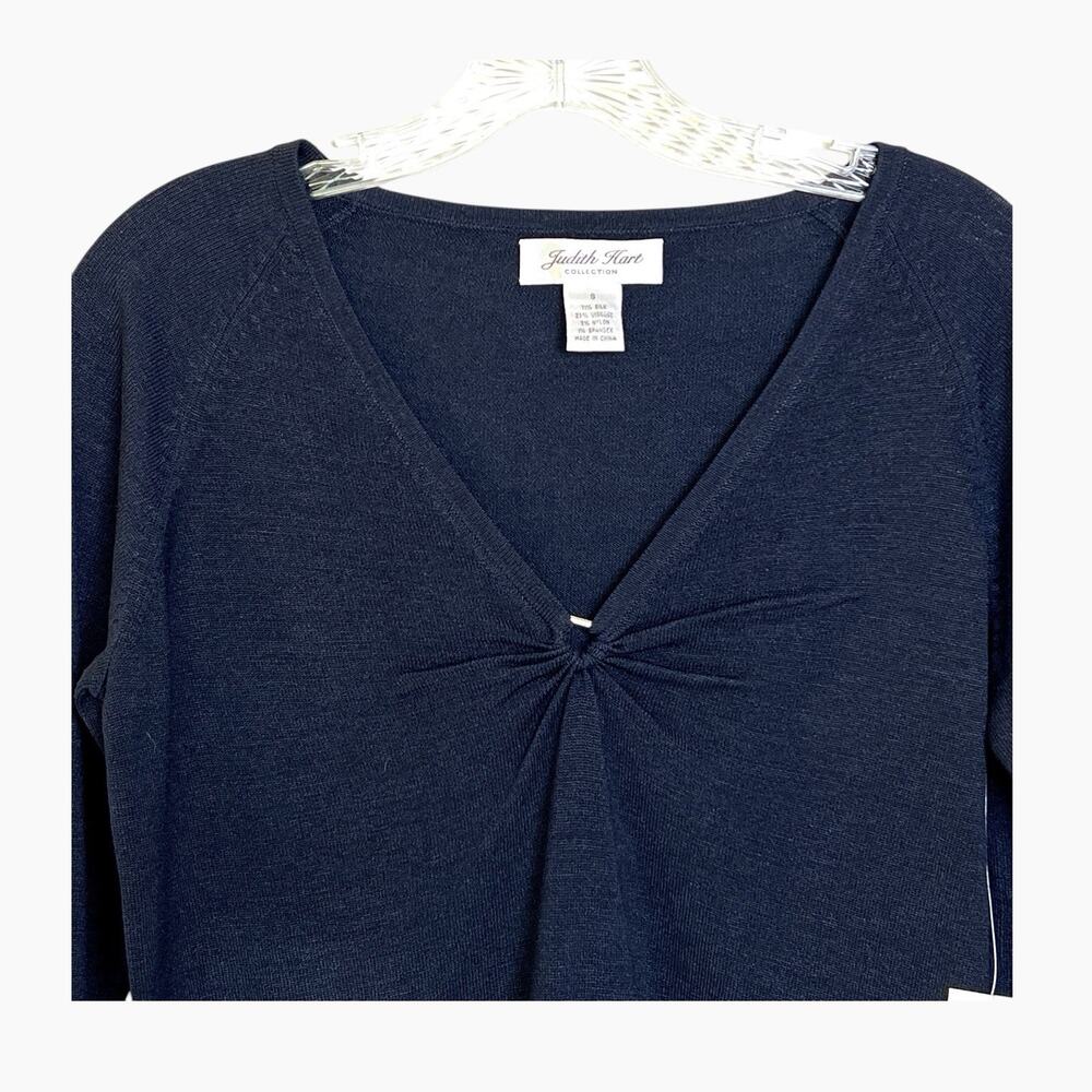 Judith Hart Silk Blend Sweater Size Small V Neck Pullover Navy Blue Soft Classic - Picture 2 of 7